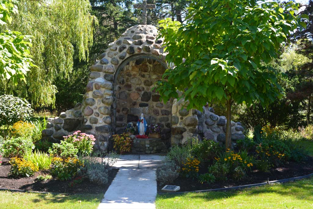 Williamsville Senior Apartments